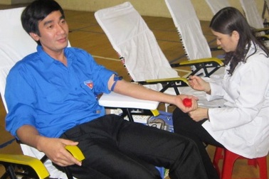 Gần 1.000 đoàn viên, thanh niên tham gia hiến máu tình nguyện