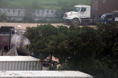 Đột nhập bãi rút ruột xe bồn ở Hải Dương