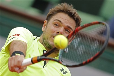 Wawrinka, Murray vào tứ kết, Nishikori tan giấc mơ vô địch