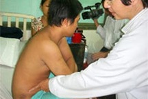 Tạm đình chỉ 4 dân quân và chỉ huy phó