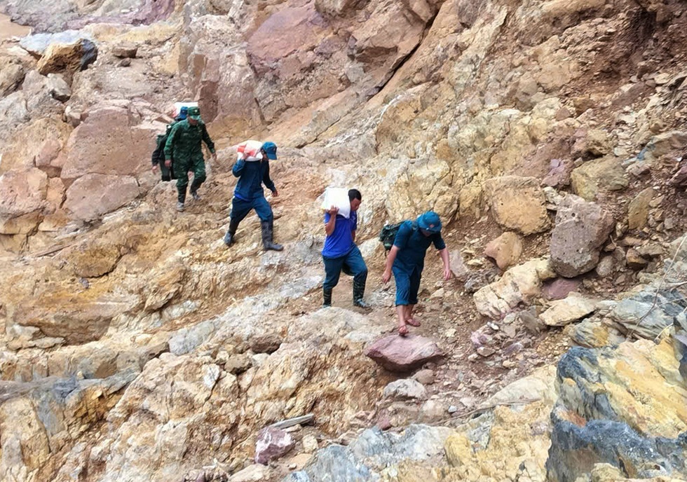 “Phép thử” chính quyền 2 cấp (kỳ 4): Đêm truyền nước, ngày đi vào tâm lũ - 2