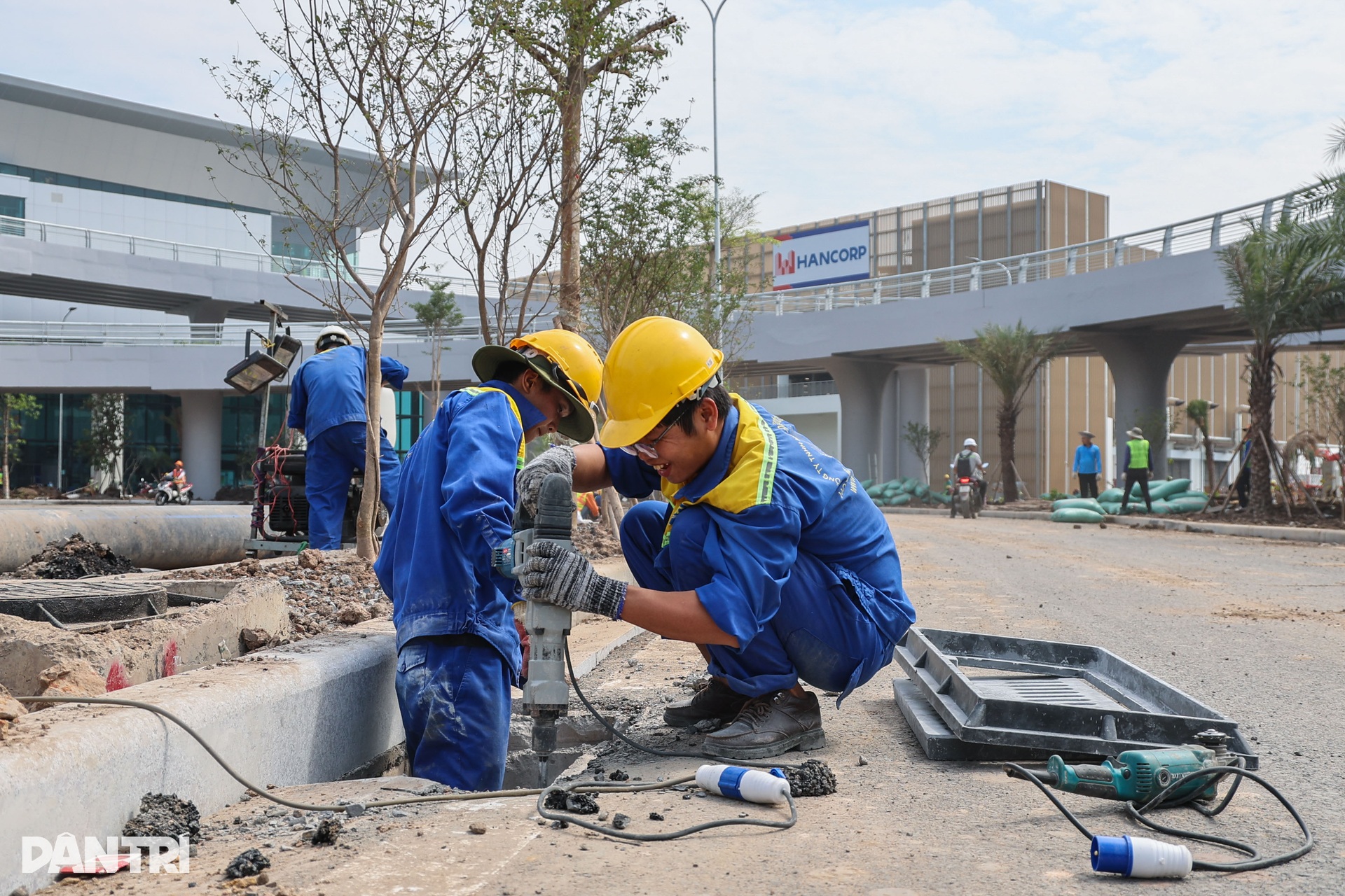 Cận cảnh nhà ga T3 sân bay Tân Sơn Nhất trước ngày vận hành - 11 Cận cảnh nhà ga T3 sân bay Tân Sơn Nhất trước ngày vận hành - 11
