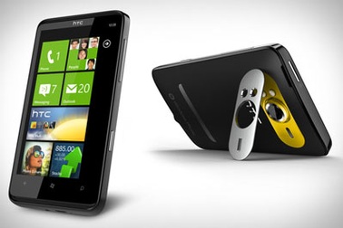 Smartphone giá rẻ hút khách