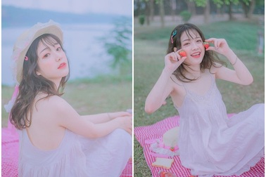 “Hot girl kẹo ngọt” xinh đẹp hút hồn, mê đọc sách