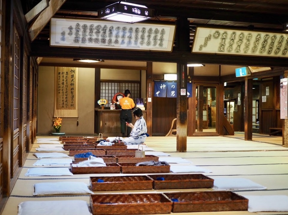Onsen 3.000 năm tuổi: Nơi đón tiếp nhiều thế hệ hoàng gia Nhật Bản - 4 Onsen 3.000 năm tuổi: Nơi đón tiếp nhiều thế hệ hoàng gia Nhật Bản - 4