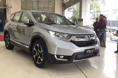 Chờ xe không thuế: Hết “mừng” là “lo” mất thêm tiền phụ kiện, xe khan hàng, tăng giá