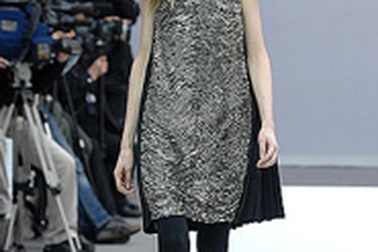 Thanh lịch Alberta Ferretti