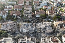 Iran bắn dồn dập 200 tên lửa, Israel thừa nhận lá chắn thép "thủng lưới"