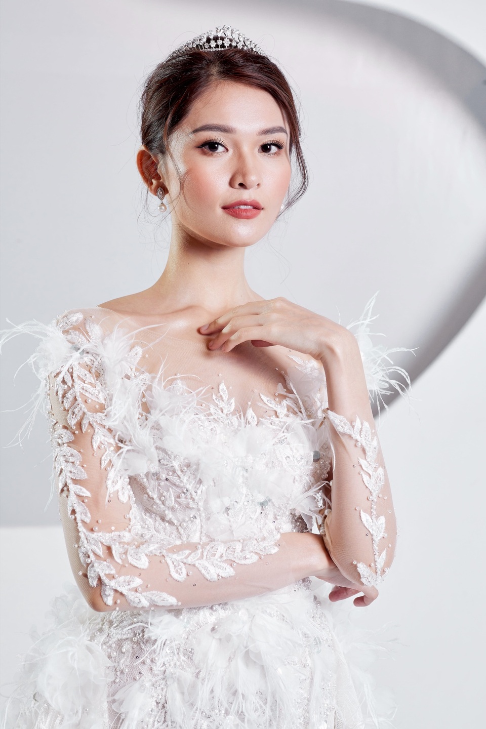 Diễn viên Ngọc Lan bất ngờ vác bụng bầu lên sàn catwalk - 5 Diễn viên Ngọc Lan bất ngờ vác bụng bầu lên sàn catwalk - 5