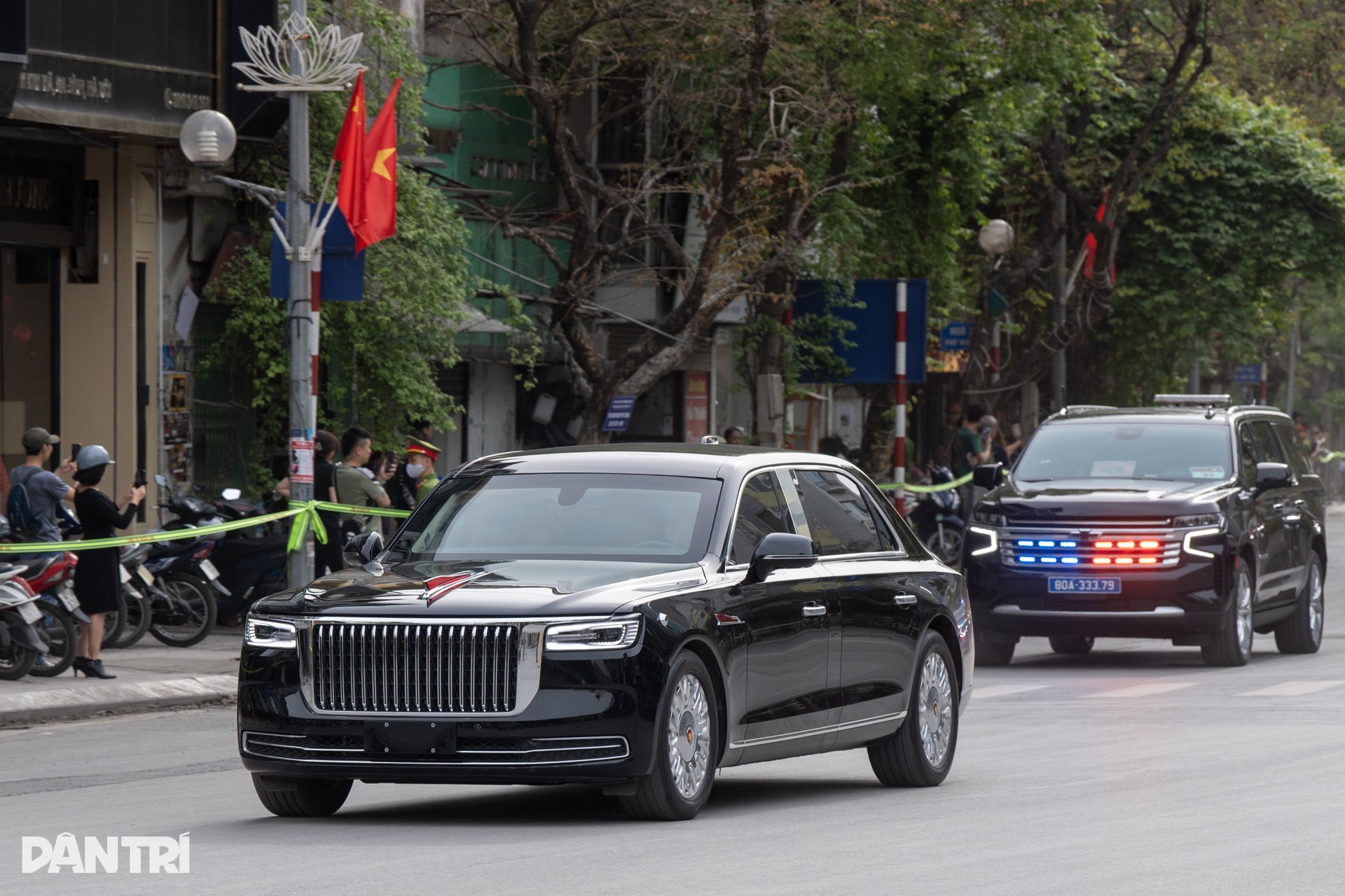 Đoàn xe chở Tổng Bí thư, Chủ tịch Trung Quốc Tập Cận Bình trên phố Hà Nội - 9