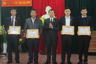 Công đoàn TAND tỉnh Hòa Bình phấn đấu thực hiện tốt nhiệm vụ năm 2018