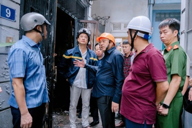 Chủ tịch Hà Nội yêu cầu điều tra nguyên nhân vụ cháy nhà làm 5 người chết