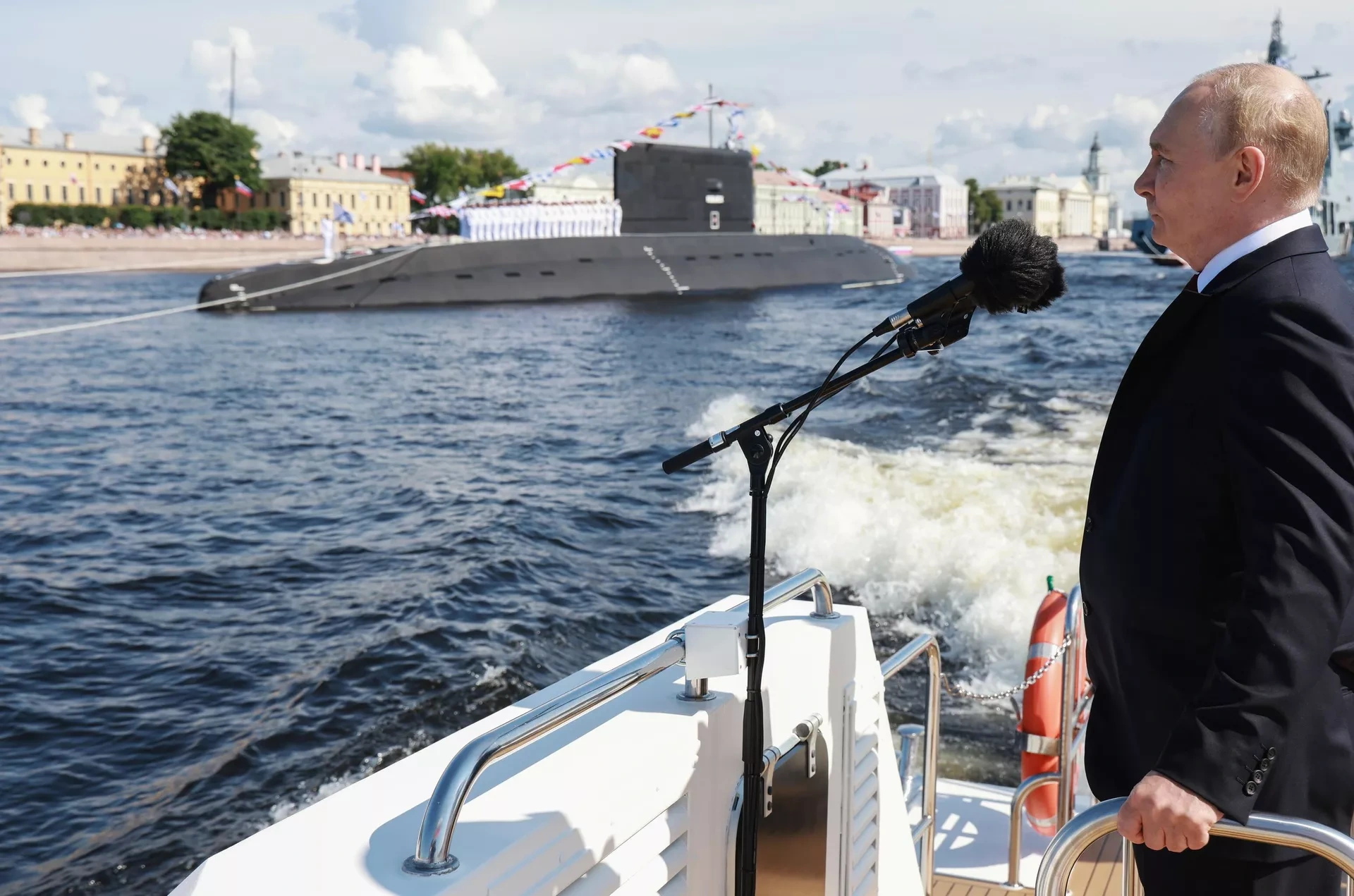 Nước Nga thay đổi thế nào sau 25 năm ông Putin nắm quyền? - 3