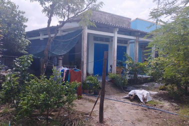 Rủ cháu gái 13 tuổi về nhà chơi rồi "yêu" 5 lần