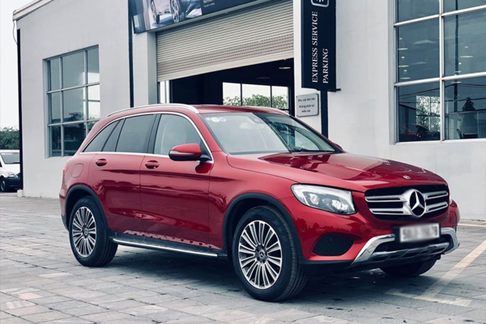Xe sang hàng trưng bày thanh lý giảm hơn 400 triệu đồng - 2 Xe sang hàng trưng bày thanh lý giảm hơn 400 triệu đồng - 2