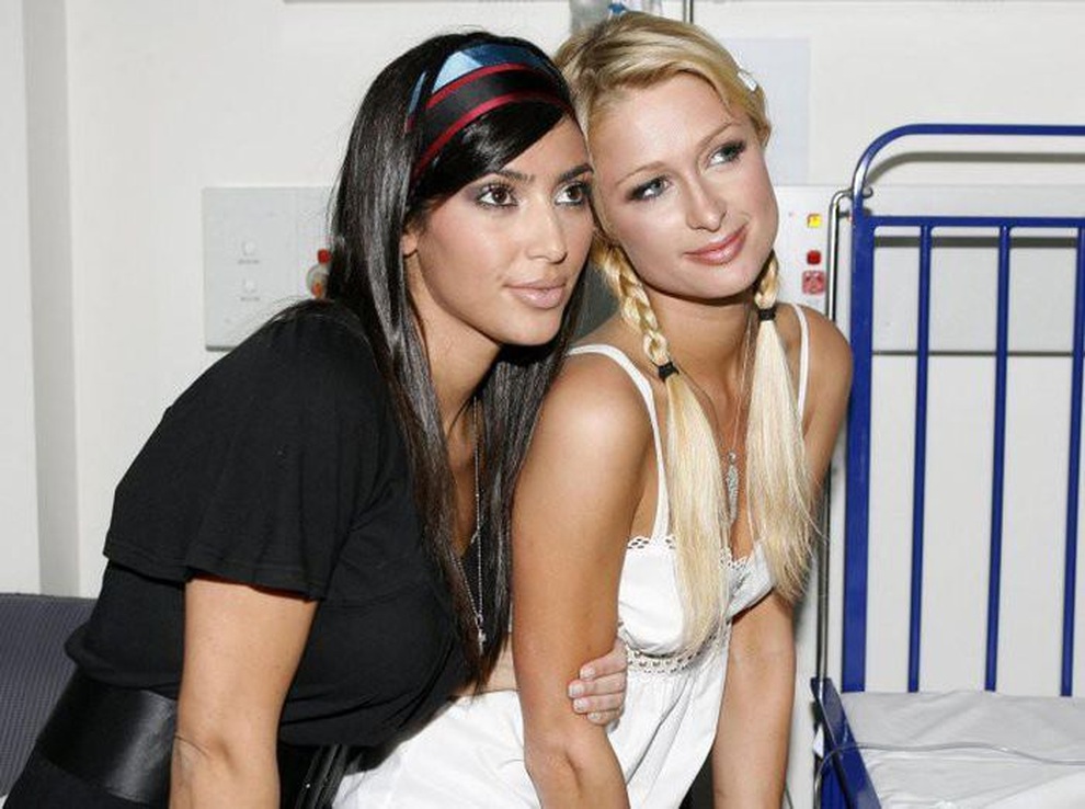 Kim Kardashian từng là trợ lý của Paris Hilton - 1 Kim Kardashian từng là trợ lý của Paris Hilton - 1