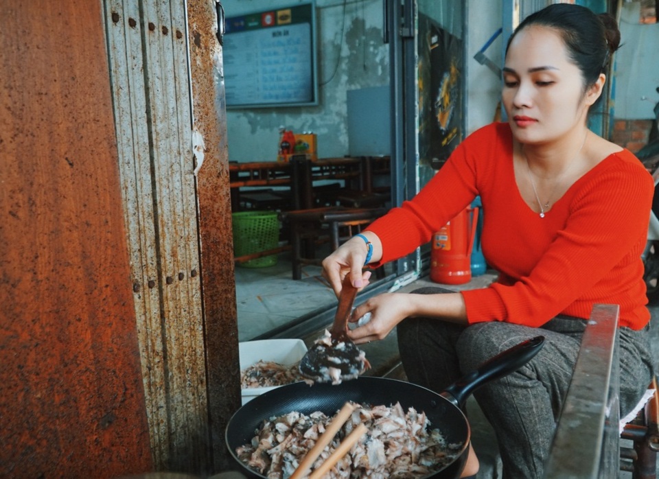 Độc đáo món xôi cá rô đồng thử một lần sẽ nhớ mãi - 6 Độc đáo món xôi cá rô đồng thử một lần sẽ nhớ mãi - 6