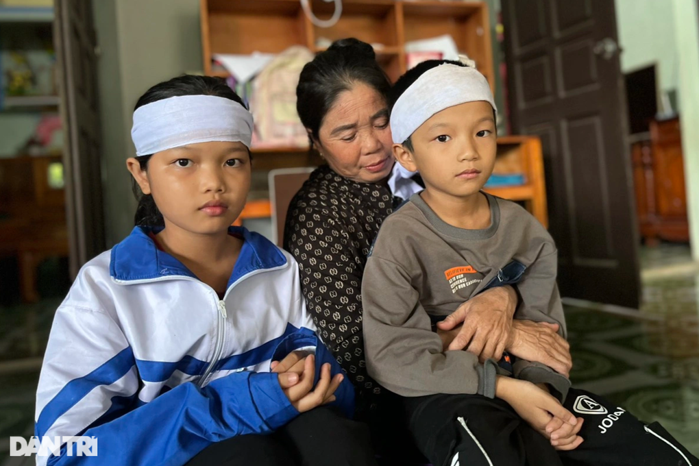 Con đau lắm ông nội ơi, cho con về nhà đi! - 3 Con đau lắm ông nội ơi, cho con về nhà đi! - 3
