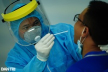 Mở cửa trường học, Hà Nội chỉ đạo khẩn việc điều trị cho trẻ mắc Covid-19