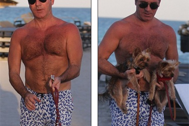 Giám khảo X Factor khoe thân hình săn chắc