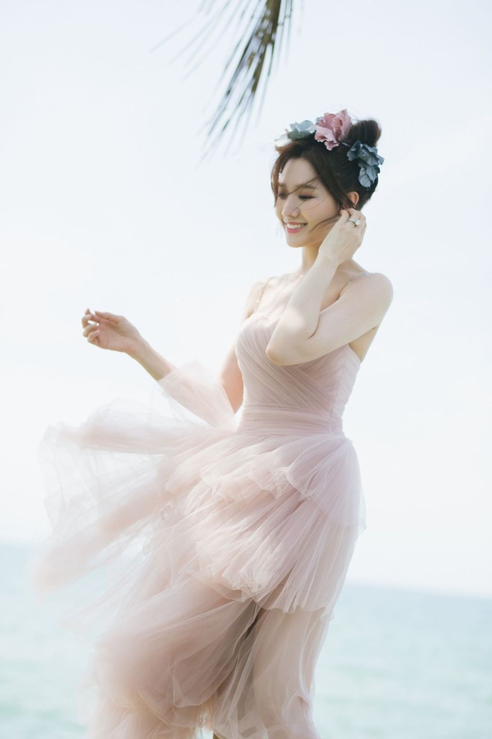 Hari Won tiết lộ hiếm hoi về mẹ đẻ - 16 Hari Won tiết lộ hiếm hoi về mẹ đẻ - 16