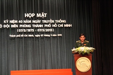 Bộ đội Biên phòng TPHCM nhận cờ truyền thống 