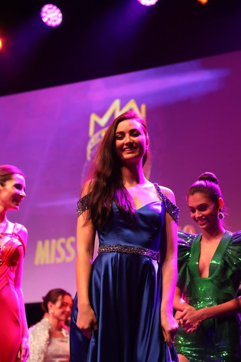 Hoa hậu thế giới 2019 công bố giải Top Model và Hoa hậu Truyền thông - 10 Hoa hậu thế giới 2019 công bố giải Top Model và Hoa hậu Truyền thông - 10