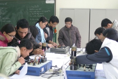 241 sinh viên nhận giải thưởng “Tài năng khoa học trẻ Việt Nam” 2011