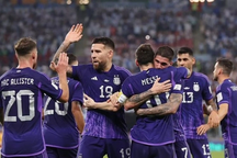 Argentina rộng cửa vào bán kết World Cup 2022, chờ đợi cuộc chiến tử thần