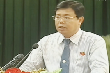 Chủ tịch Cà Mau: “Có chỗ đánh giá cán bộ cuối năm còn tình cảm, xuê xoa”