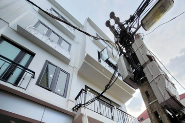 Nhà trong ngõ đột ngột rớt giá hàng trăm triệu đồng vẫn khó bán