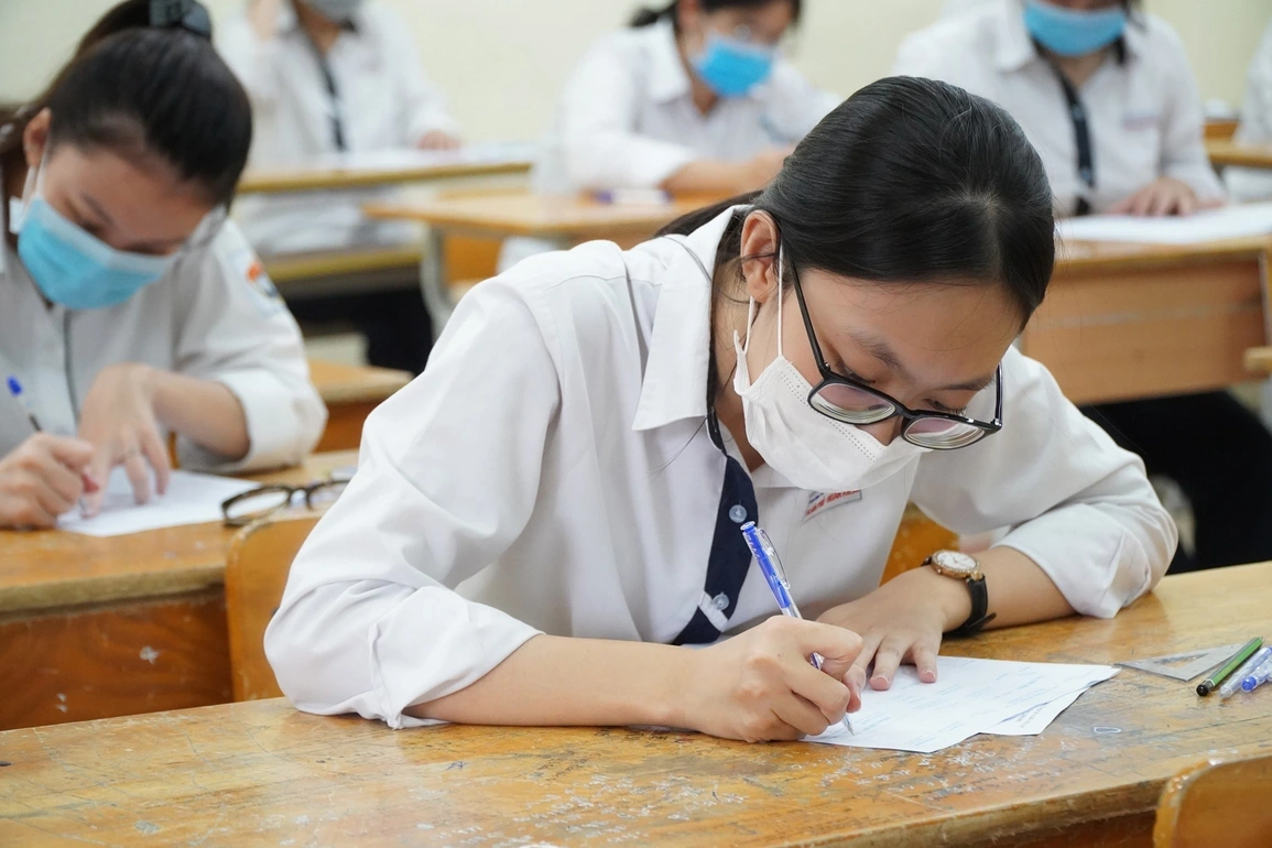 huong dan ghi phieu du thi tot nghiep thph.jpg huong dan ghi phieu du thi tot nghiep thph.jpg