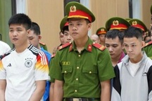 Xét xử 31 bị cáo lừa đảo chiếm đoạt tài sản ở đặc khu kinh tế Tam giác Vàng