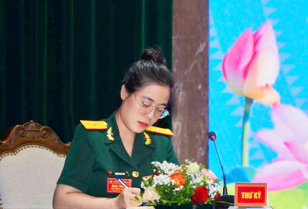 Những nét vẽ từ trái tim khắc họa chân dung Chủ tịch Hồ Chí Minh - 2 Những nét vẽ từ trái tim khắc họa chân dung Chủ tịch Hồ Chí Minh - 2