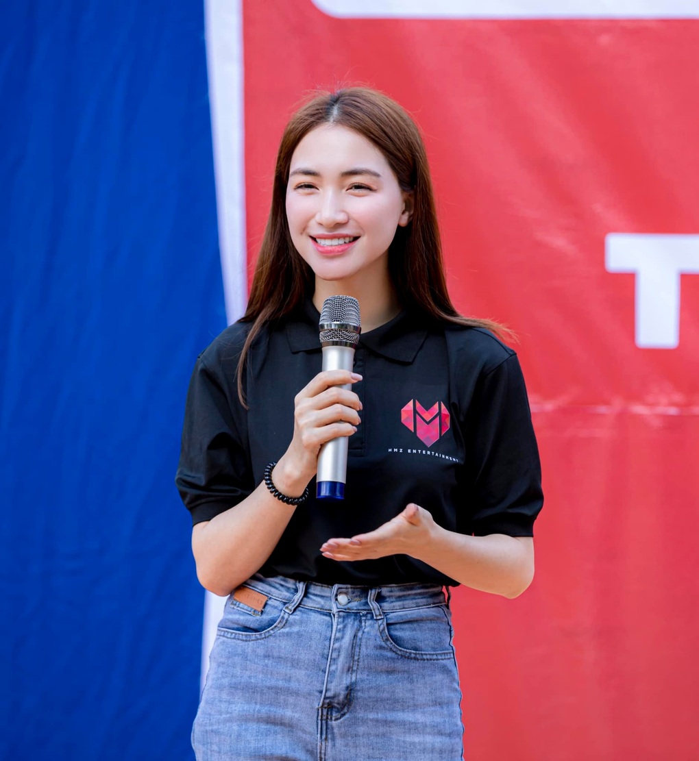 Mẹ bỉm hot nhất nhì Vbiz Hòa Minzy tin dùng gia vị quốc dân này - 3