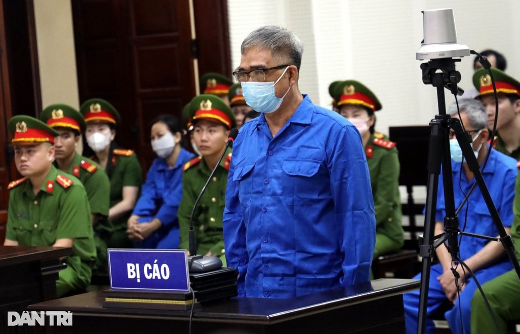 Bị cáo Đỗ Hữu Ca được nhiều cơ quan gửi đơn đến tòa xin giảm nhẹ hình phạt - 3 Bị cáo Đỗ Hữu Ca được nhiều cơ quan gửi đơn đến tòa xin giảm nhẹ hình phạt - 3