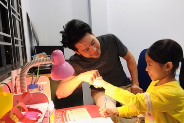 Những mẹo nhỏ dạy trẻ học tại nhà giúp phụ huynh không “phát hỏa”