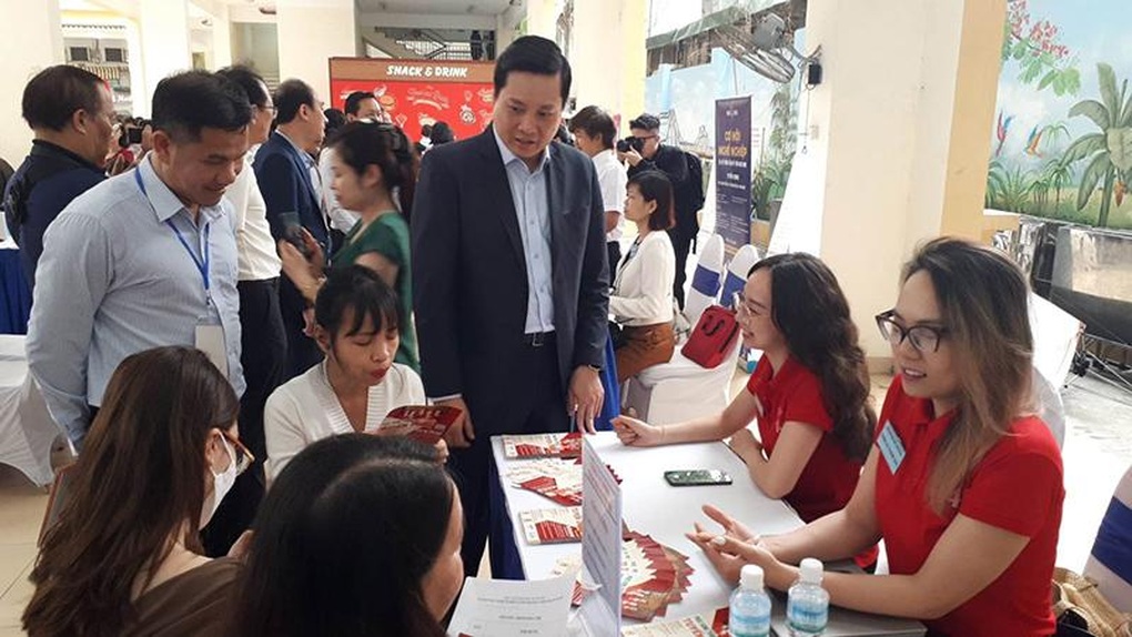 Chuyển đổi nghề giúp lao động thất nghiệp có việc làm bền vững - 1 Chuyển đổi nghề giúp lao động thất nghiệp có việc làm bền vững - 1