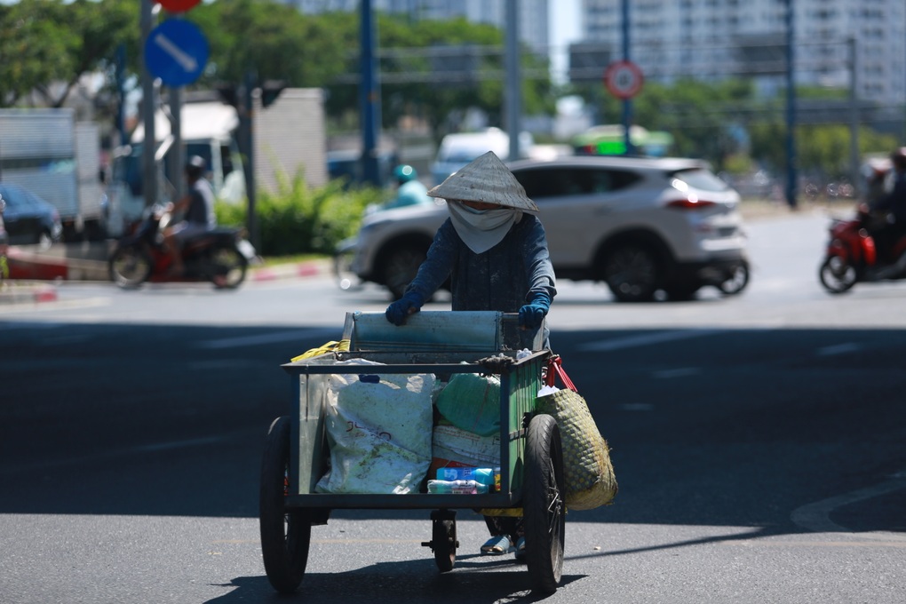 Khó tiếp cận lao động phi chính thức - 2 Khó tiếp cận lao động phi chính thức - 2