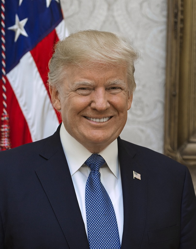 ٹرمپ کی سرکاری تصویر توجہ مبذول کراتی ہے - 2 Ảnh chân dung chính thức của ông Trump gây chú ý - 2