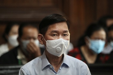 Bị cáo Trần Vĩnh Tuyến: "Mất hết rồi chỉ còn lại danh dự"