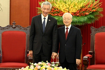 Tổng Bí thư Nguyễn Phú Trọng tiếp Thủ tướng Singapore Lý Hiển Long