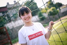 Nữ sinh Lào Cai lọt top 10 điểm thi khối B cao toàn quốc