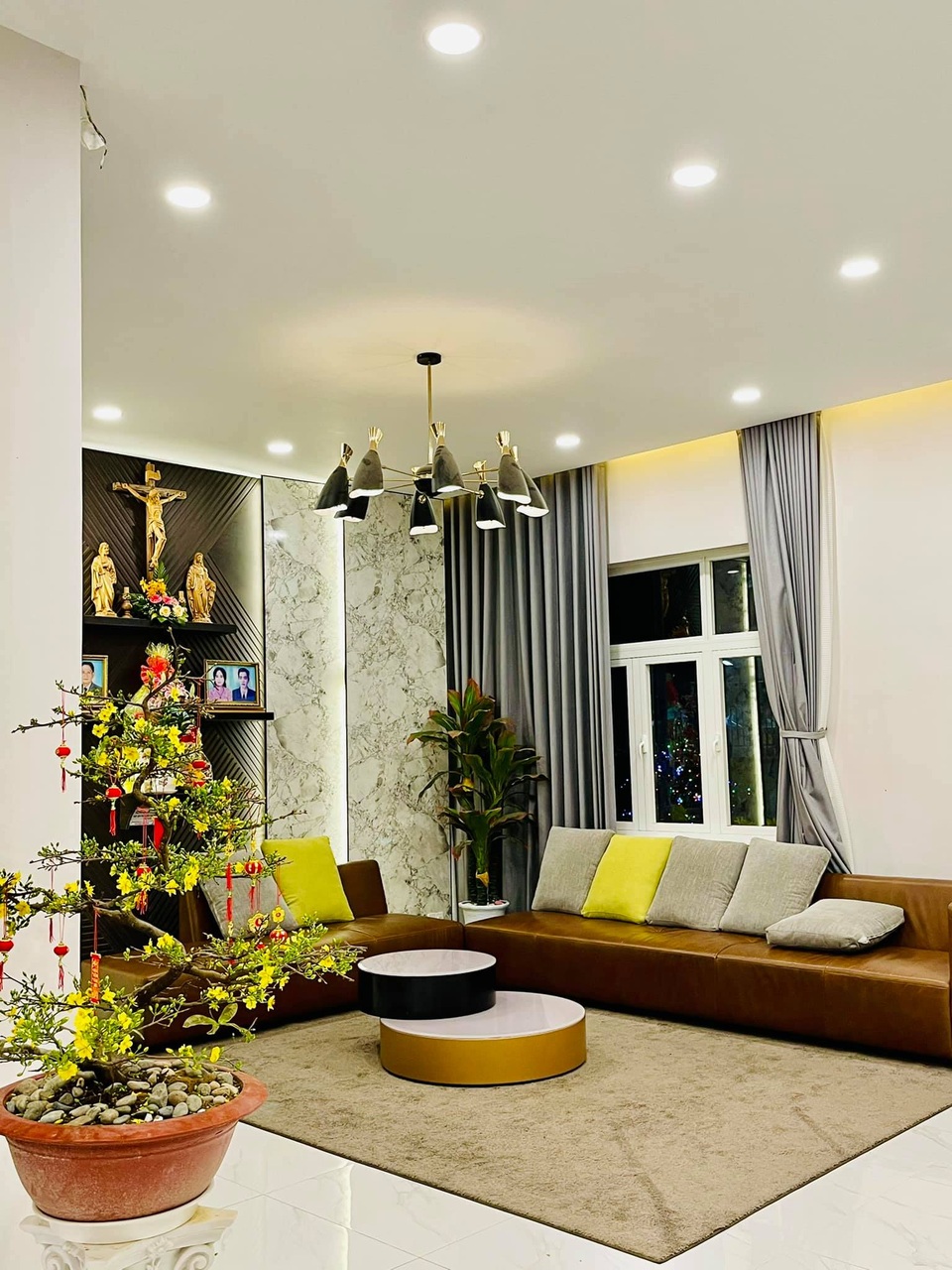 Chàng trai Bình Thuận chi gần 7 tỷ đồng để xây biệt thự tặng cha mẹ - 7 Chàng trai Bình Thuận chi gần 7 tỷ đồng để xây biệt thự tặng cha mẹ - 7