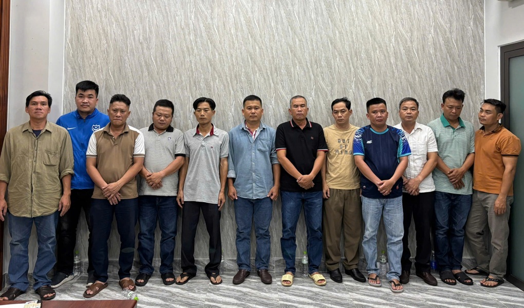 Bảo kê xe quá tải ở Khu Công nghệ cao TPHCM, 12 bảo vệ bị bắt - 1 Bảo kê xe quá tải ở Khu Công nghệ cao TPHCM, 12 bảo vệ bị bắt - 1