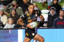 Ngôi sao bóng bầu dục lừng danh qua đời ở tuổi 25