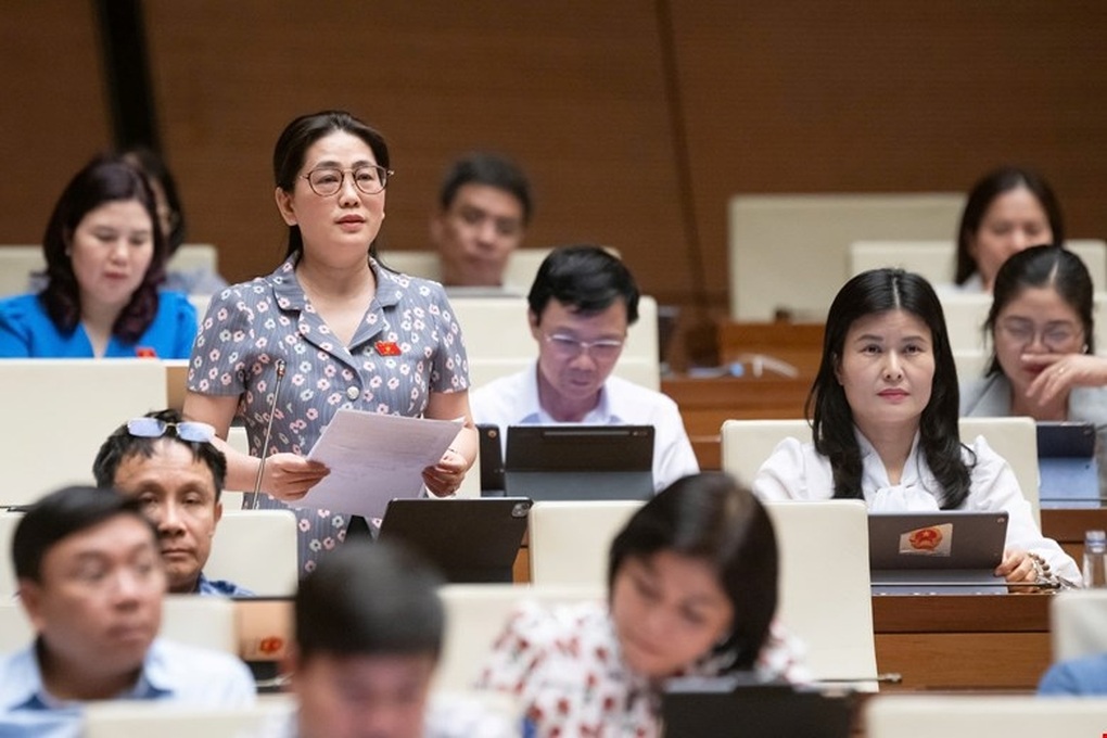 Đề xuất thêm 2 nhóm cán bộ lập pháp được hỗ trợ 100% lương hệ số - 2 Đề xuất thêm 2 nhóm cán bộ lập pháp được hỗ trợ 100% lương hệ số - 2