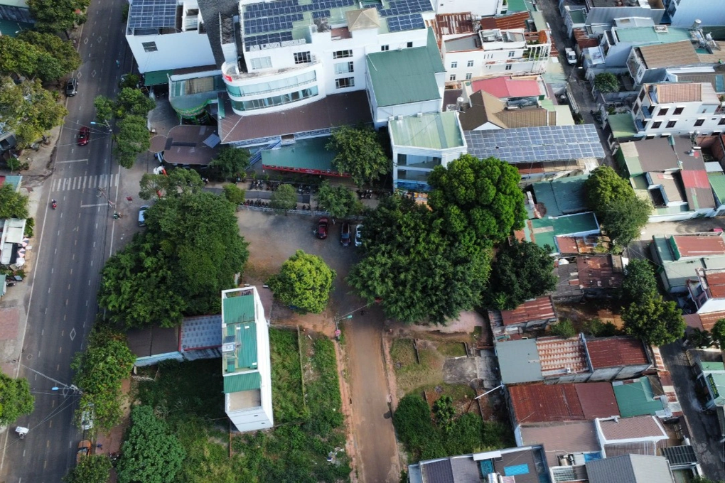 Vụ định giá sai tiền sử dụng đất vàng: Đắk Lắk truy thu 2,5 tỷ đồng - 1 Vụ định giá sai tiền sử dụng đất vàng: Đắk Lắk truy thu 2,5 tỷ đồng - 1