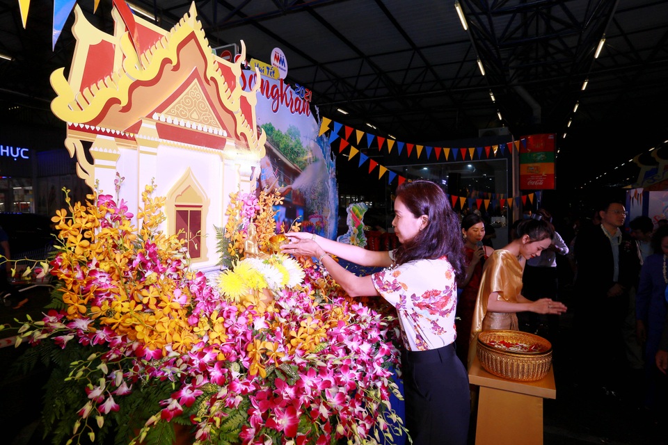 Tuần hàng mua sắm Vui Tết Songkran chính thức diễn ra tại MM Mega Market - 3 Tuần hàng mua sắm Vui Tết Songkran chính thức diễn ra tại MM Mega Market - 3
