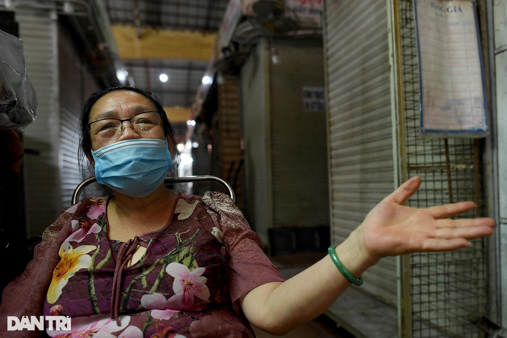 Loạt chợ lớn nhất TPHCM ế ẩm, nhiều tiểu thương bỏ sạp nghỉ kinh doanh - 8 Loạt chợ lớn nhất TPHCM ế ẩm, nhiều tiểu thương bỏ sạp nghỉ kinh doanh - 8